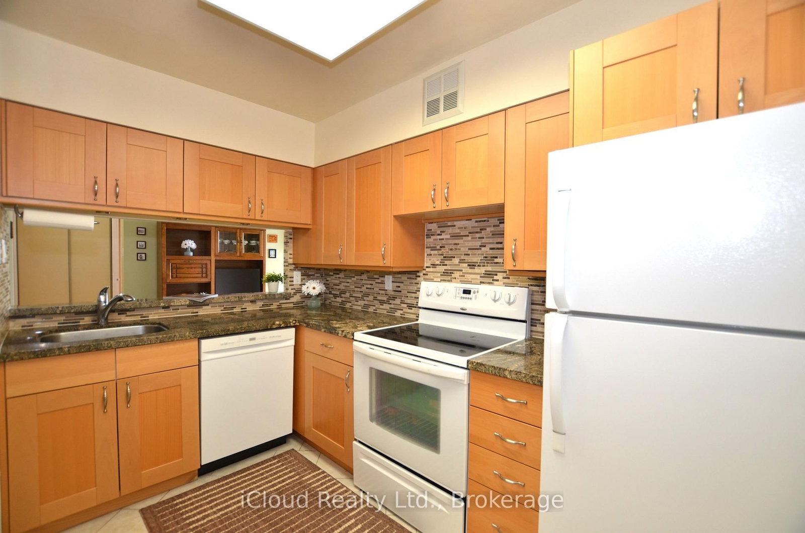 50 Kingsbridge Garden Circle • #915 • Mississauga, ON photo 11