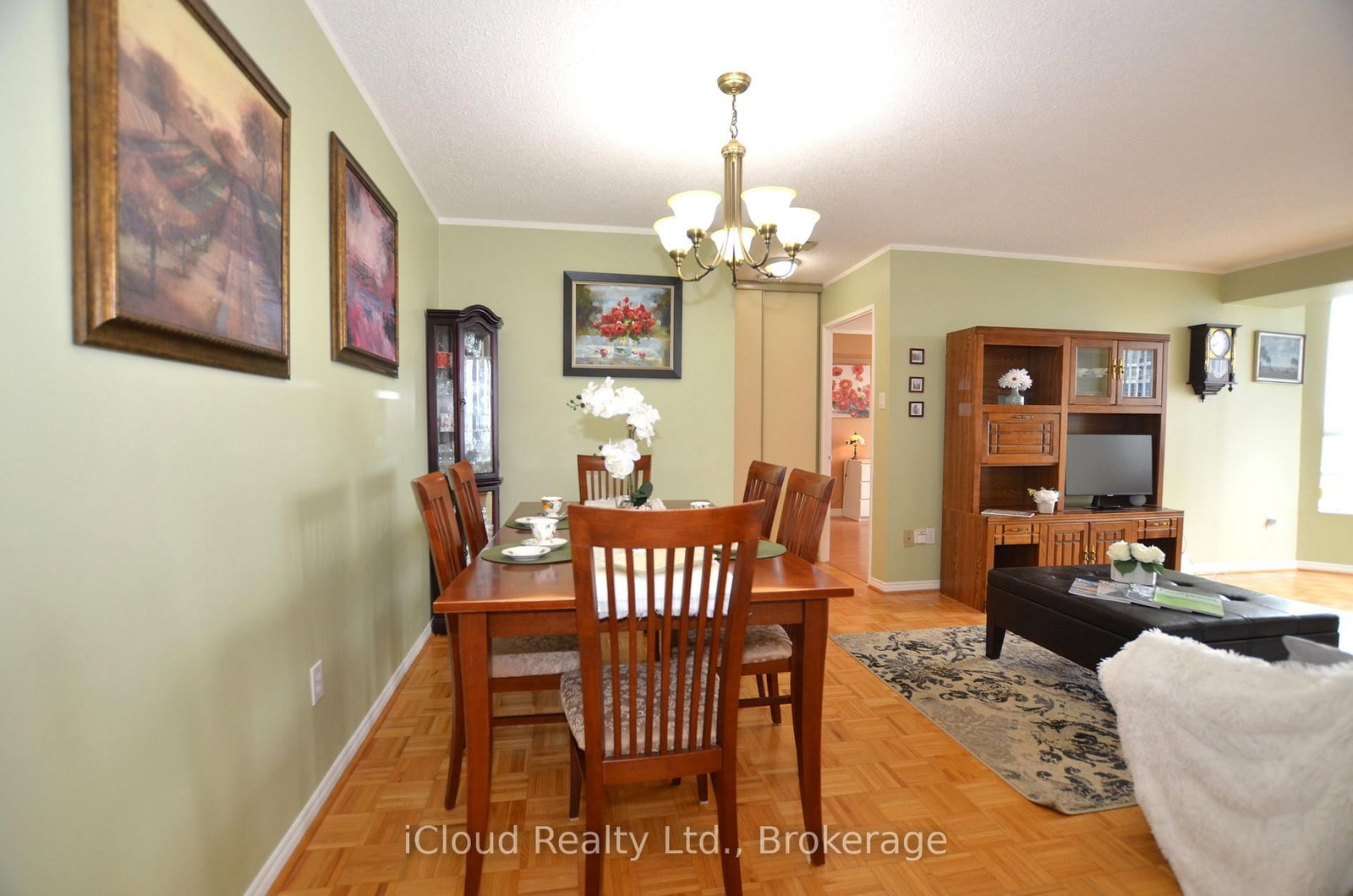 50 Kingsbridge Garden Circle • #915 • Mississauga, ON photo 18