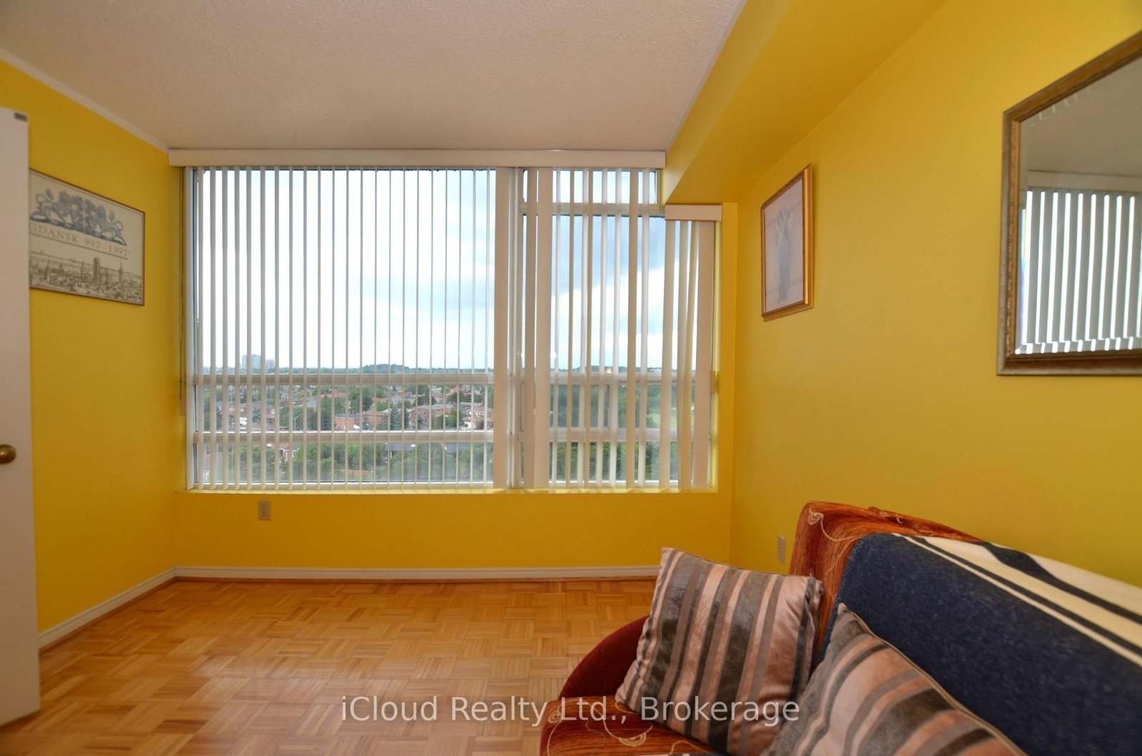 50 Kingsbridge Garden Circle • #915 • Mississauga, ON photo 28