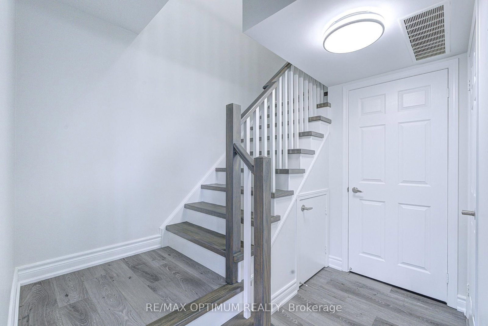 250 Sunny Meadow Boulevard • #303 • Brampton, ON photo 12