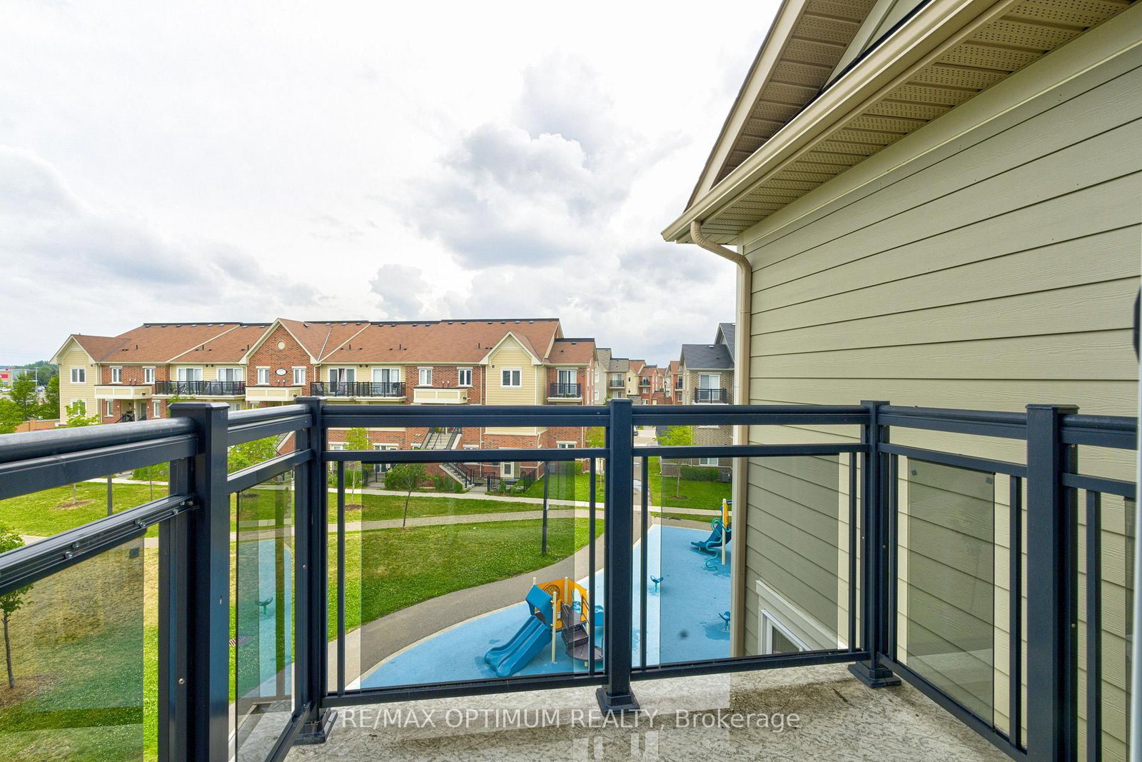 250 Sunny Meadow Boulevard • #303 • Brampton, ON photo 18
