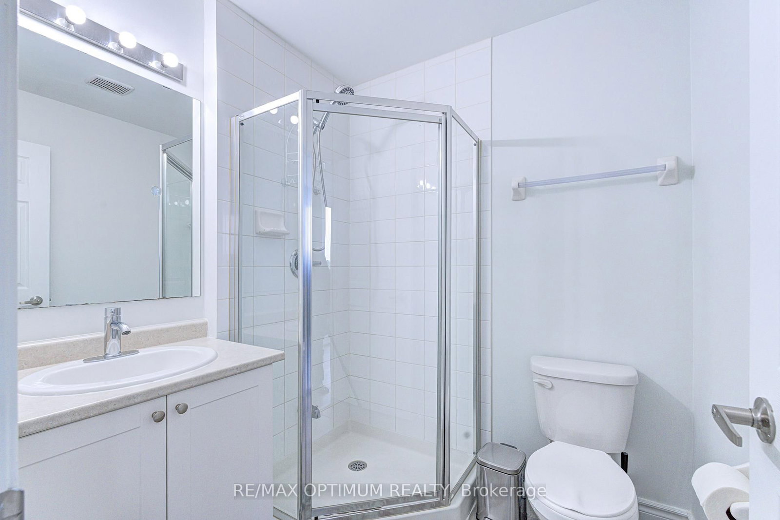 250 Sunny Meadow Boulevard • #303 • Brampton, ON photo 19