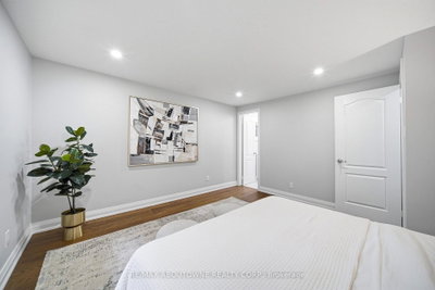 2144 Rebecca Oakville,ON L6L 2A5 — Photo 20