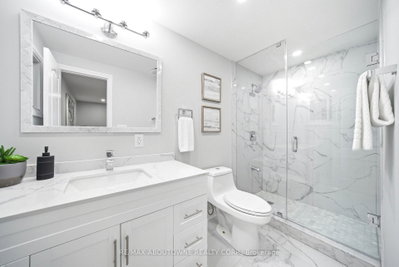 2144 Rebecca Oakville,ON L6L 2A5 — Photo 25