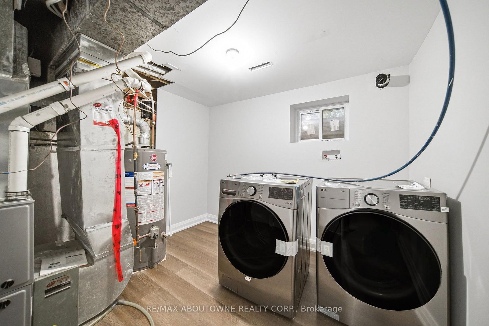 2144 Rebecca Oakville,ON L6L 2A5 — Photo 27