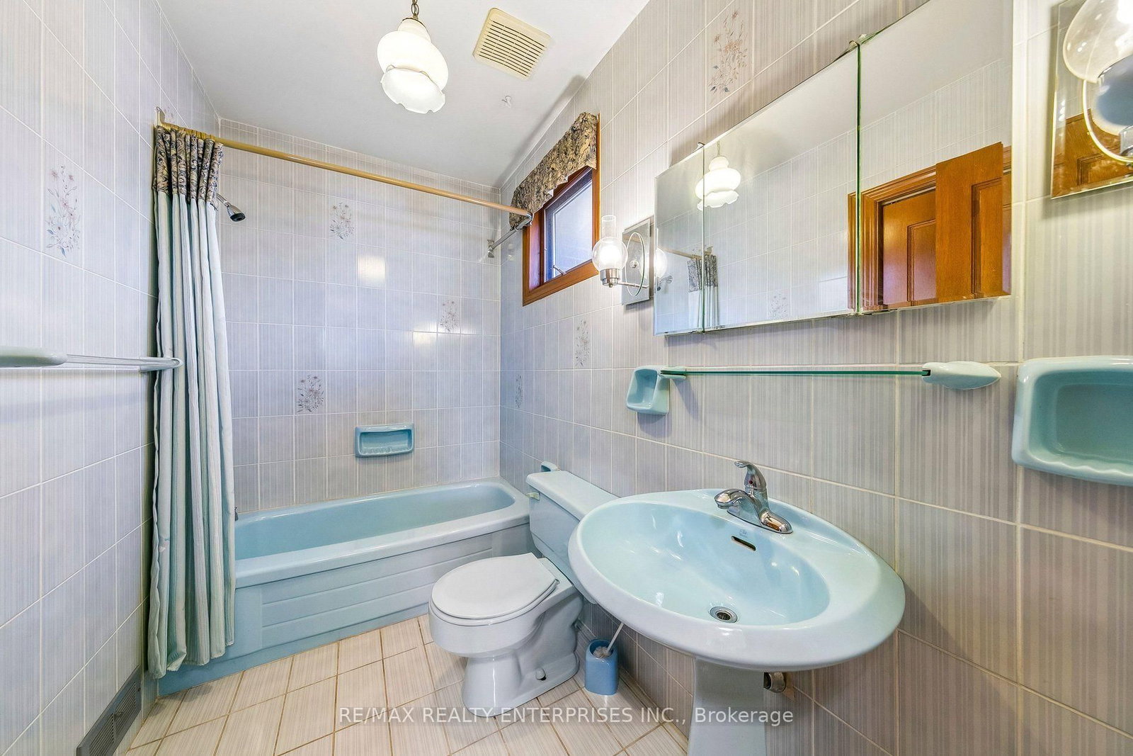 19 Coules Court • Toronto, ON photo 28