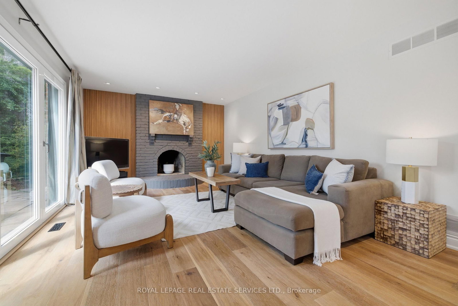 11 Regency Court • Oakville, ON photo 16