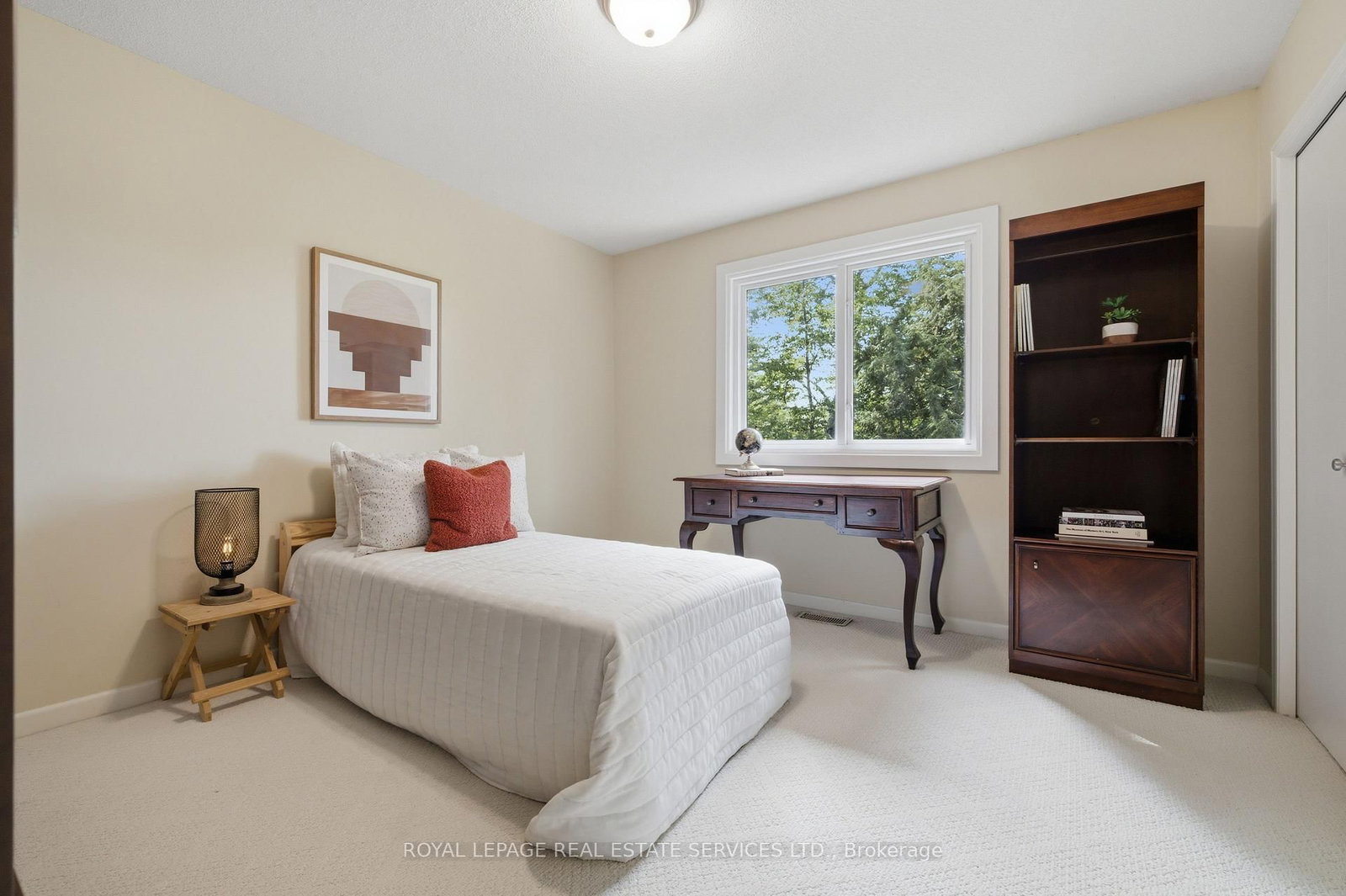 11 Regency Court • Oakville, ON photo 26