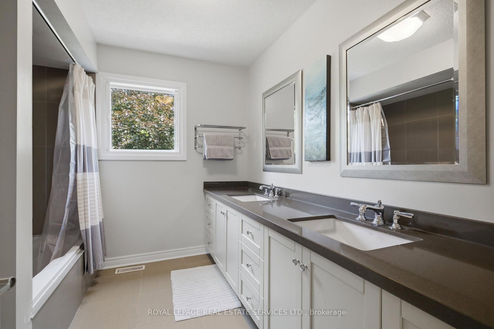 11 Regency Court • Oakville, ON photo 27