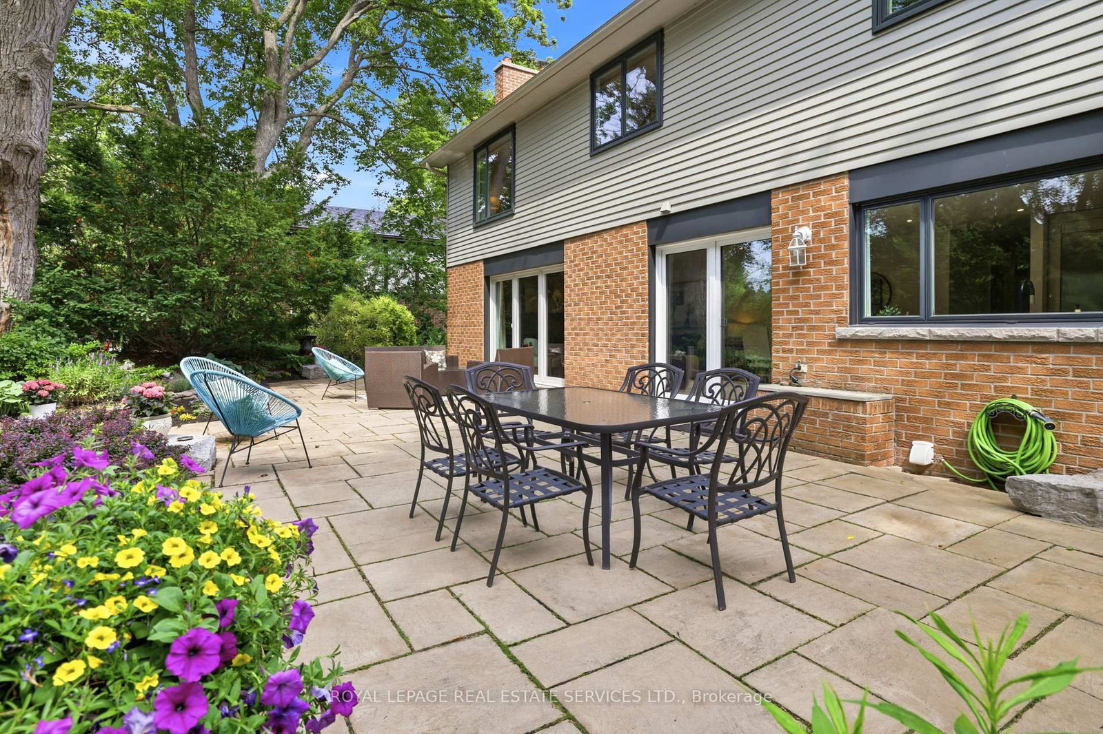 11 Regency Court • Oakville, ON photo 35