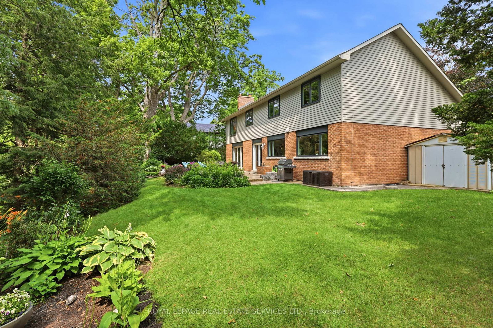 11 Regency Court • Oakville, ON photo 36