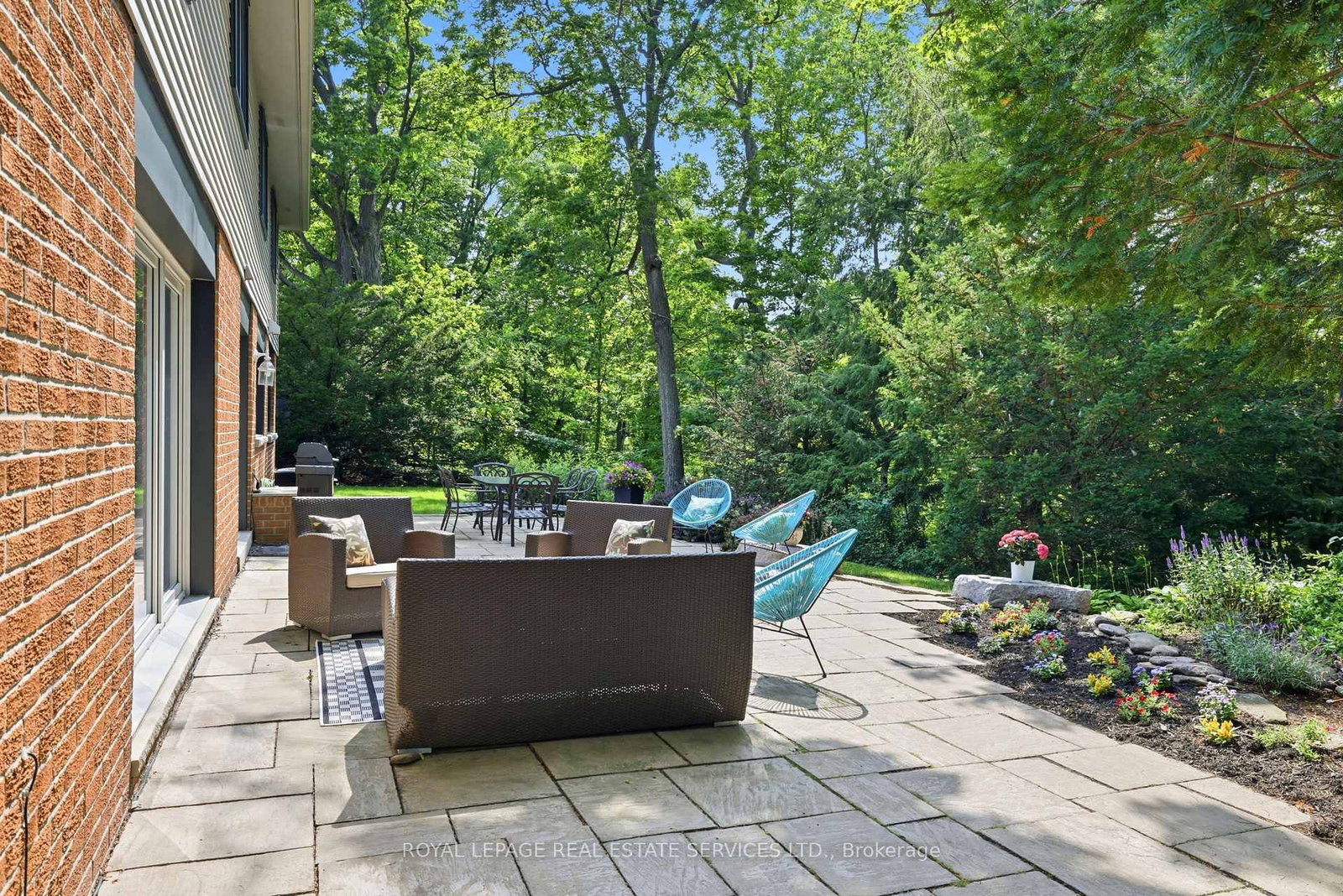 11 Regency Court • Oakville, ON photo 37