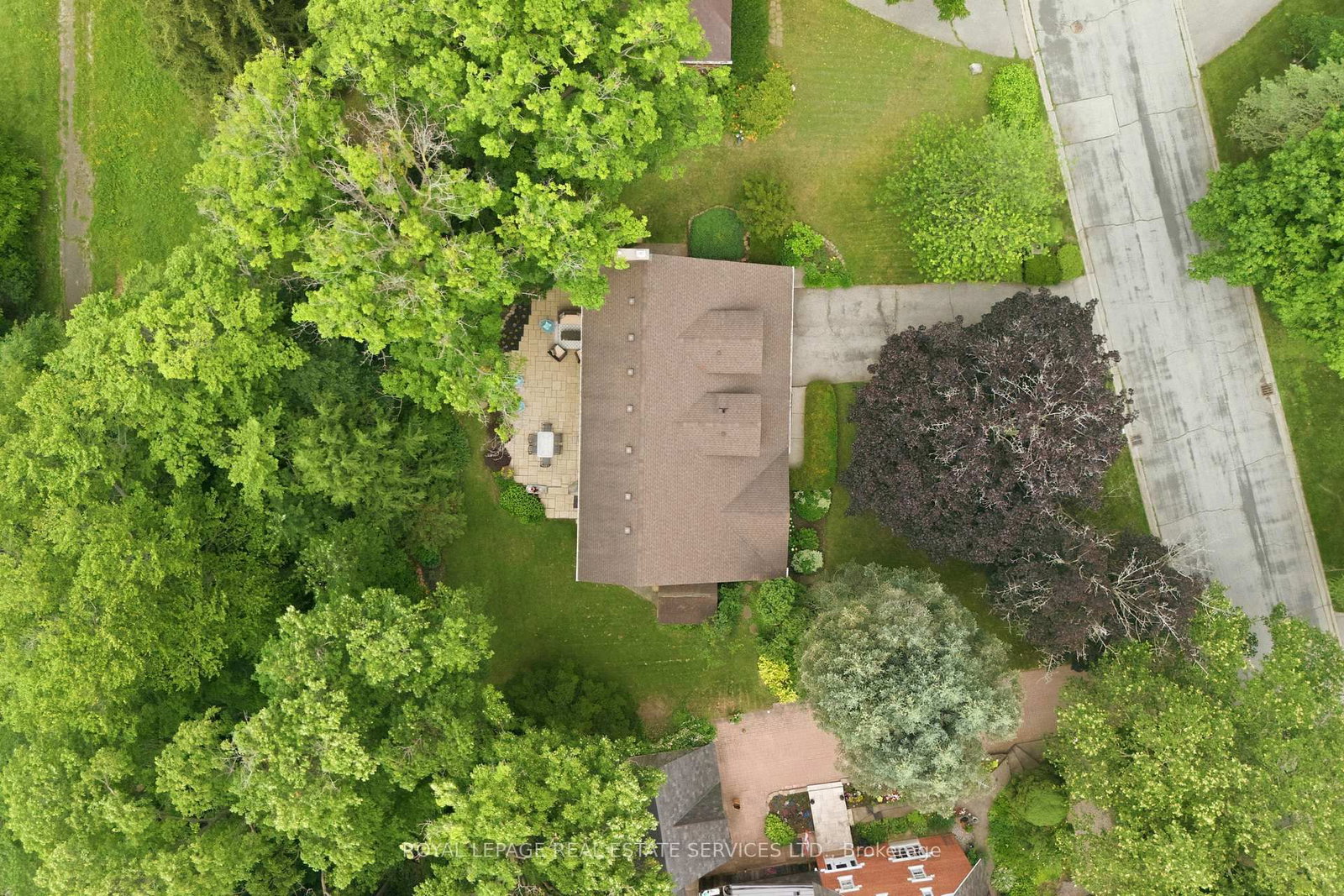 11 Regency Court • Oakville, ON photo 42