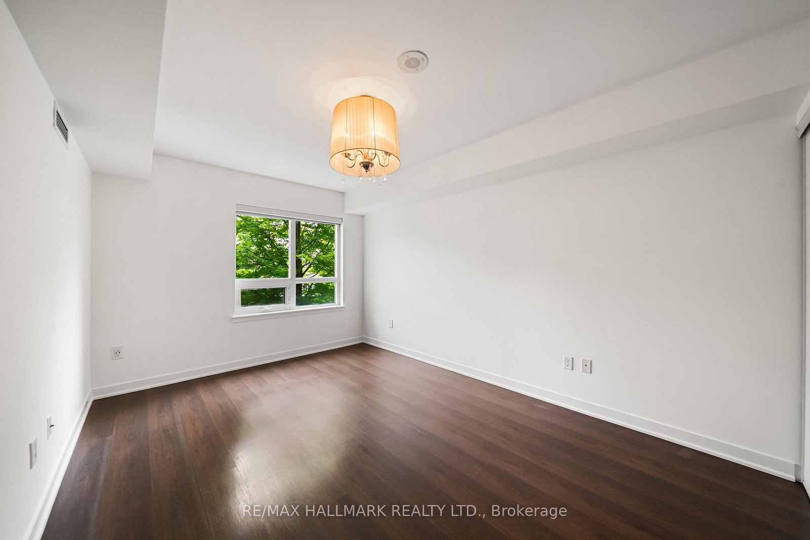 816 Lansdowne Avenue • #103 • Toronto, ON photo 11