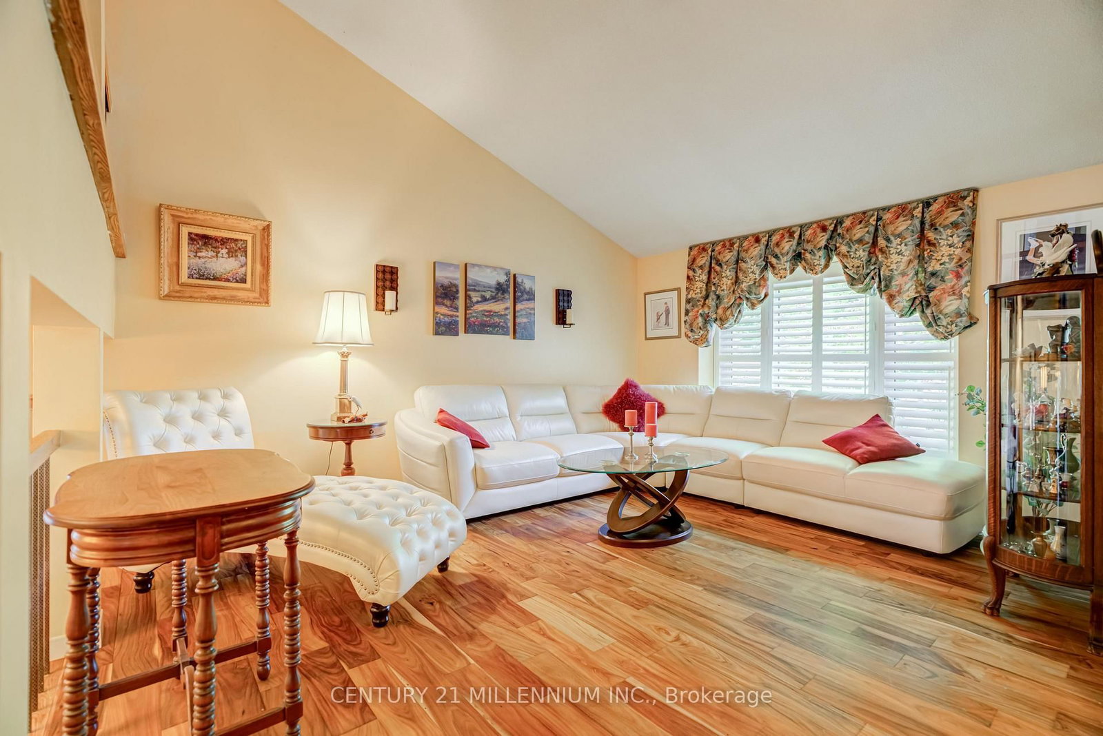 31 Mansfield Street • Brampton, ON photo 4