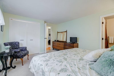 31 Mansfield Street • Brampton, ON photo 9