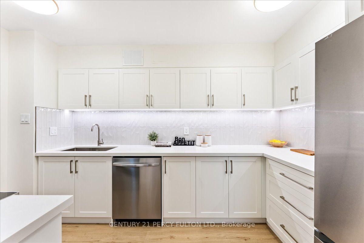 15 London Green Court • #705 • Toronto, ON photo 13