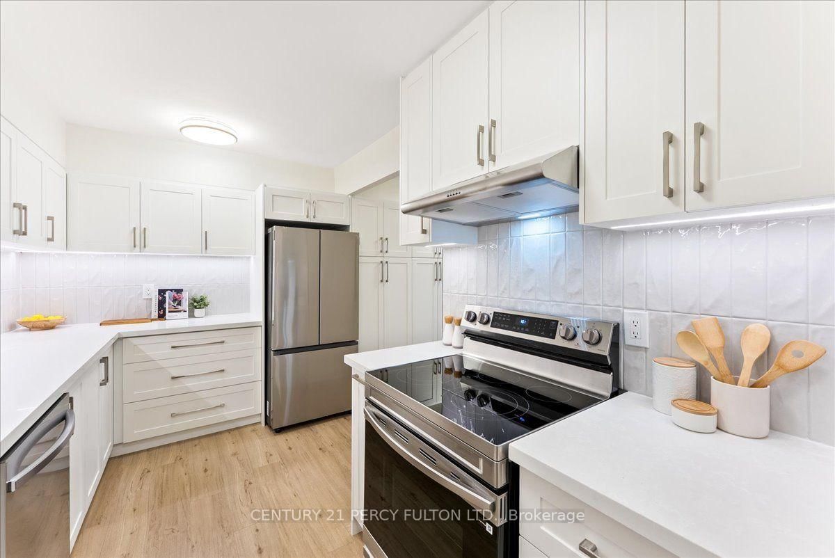 15 London Green Court • #705 • Toronto, ON photo 14