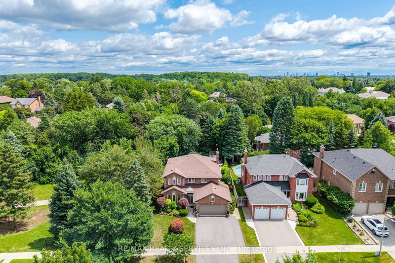 29 Christie Drive