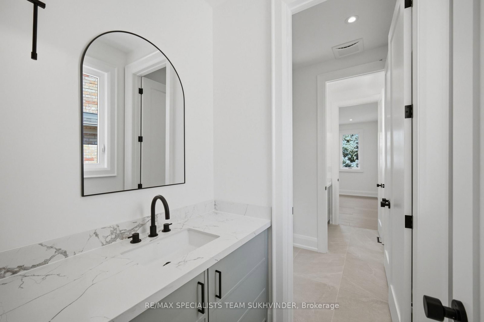 31 Linstock Drive • Brampton, ON photo 25
