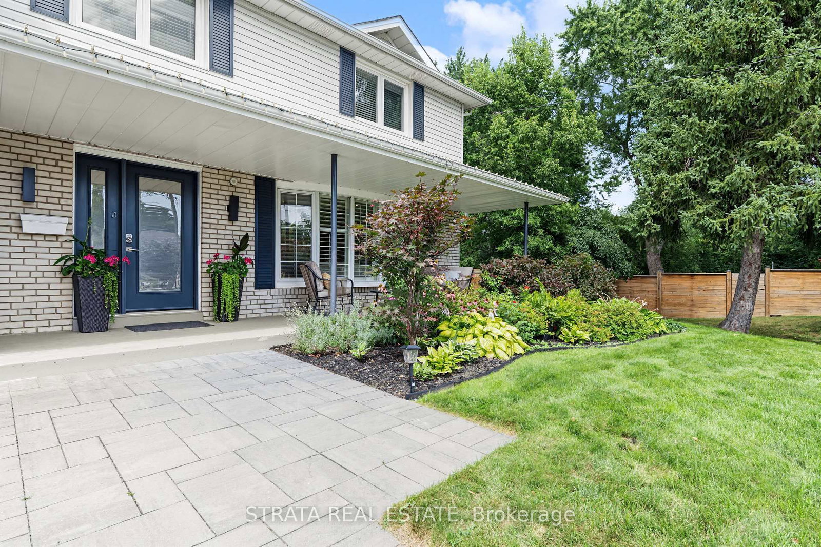 36 Hawthorne Road • Toronto, ON photo 2