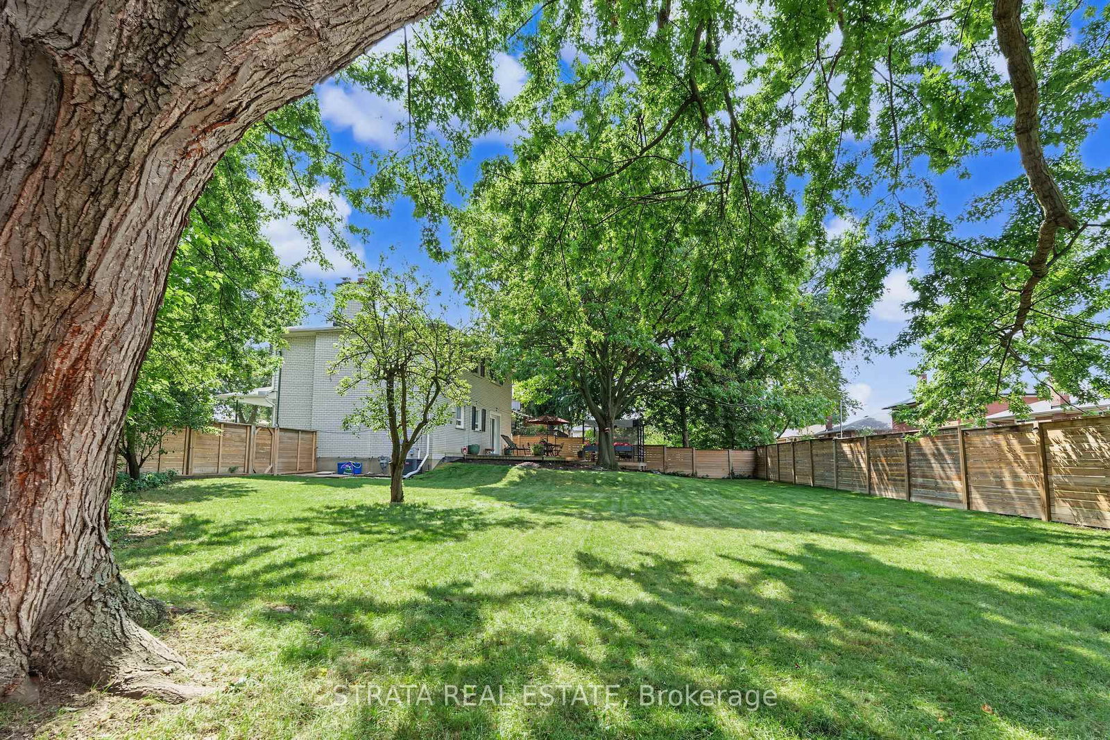 36 Hawthorne Road • Toronto, ON photo 33