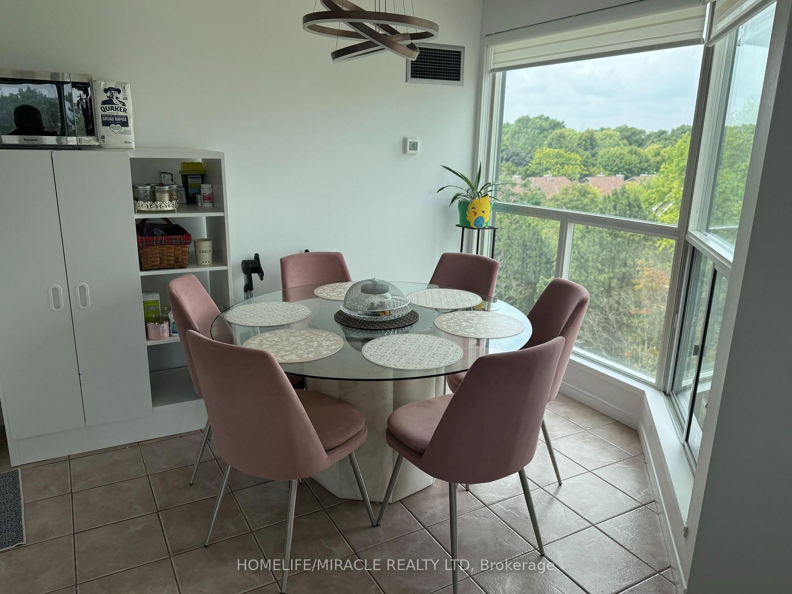 2177 Burnhamthorpe Road • #609 • Mississauga, ON photo 4
