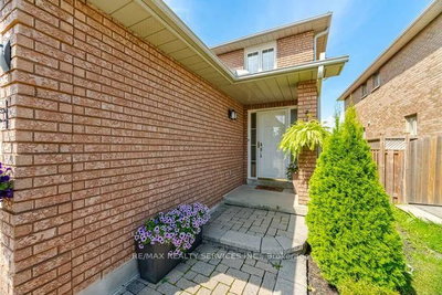 1117 Sherwood Mills Boulevard • Mississauga, ON photo 4