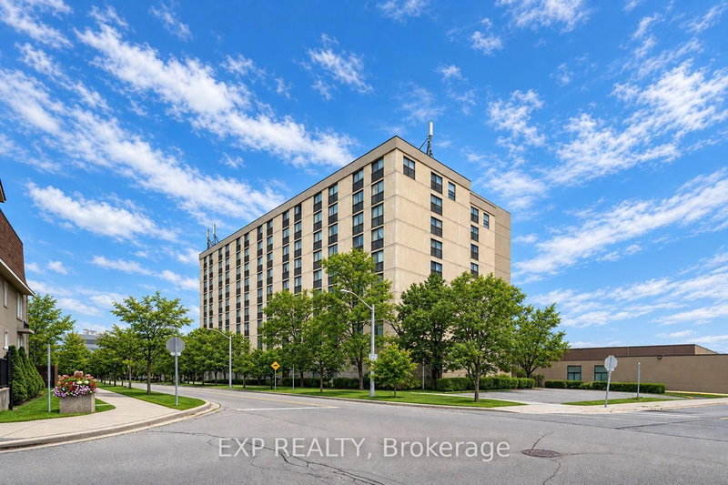 312 - 2737 Keele Street