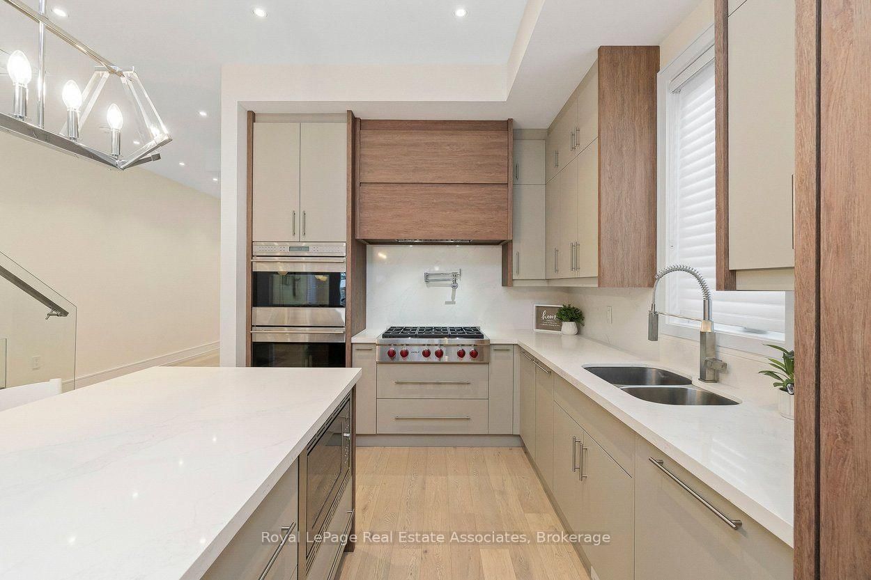 63 Troy Street • Mississauga, ON photo 5