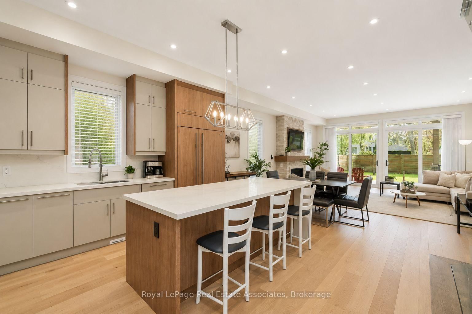 63 Troy Street • Mississauga, ON photo 8