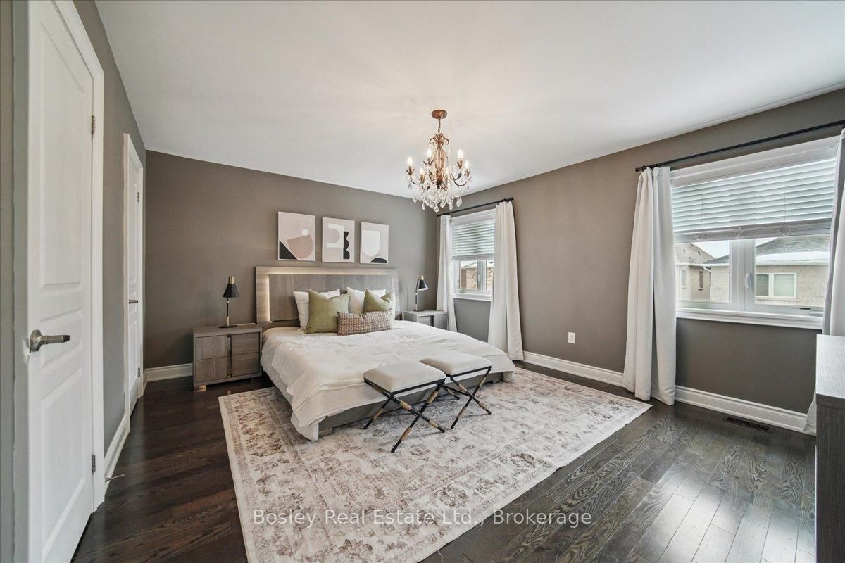 2343 Quetico Crescent • Oakville, ON photo 14