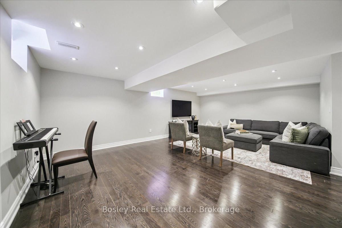 2343 Quetico Crescent • Oakville, ON photo 22