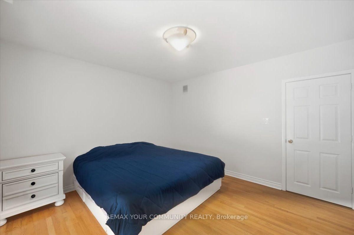 1528 Knareswood Drive • Mississauga, ON photo 23
