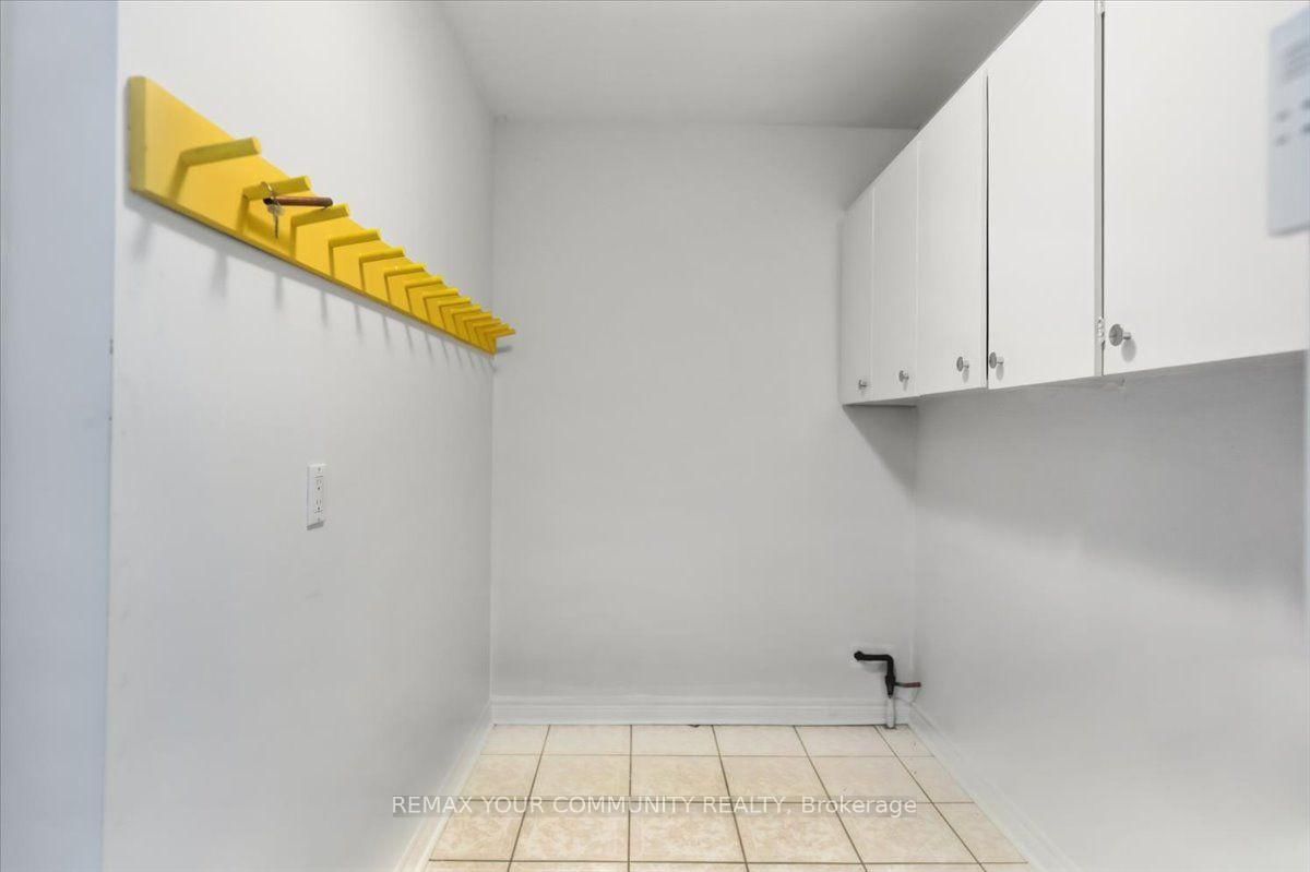 1528 Knareswood Drive • Mississauga, ON photo 27
