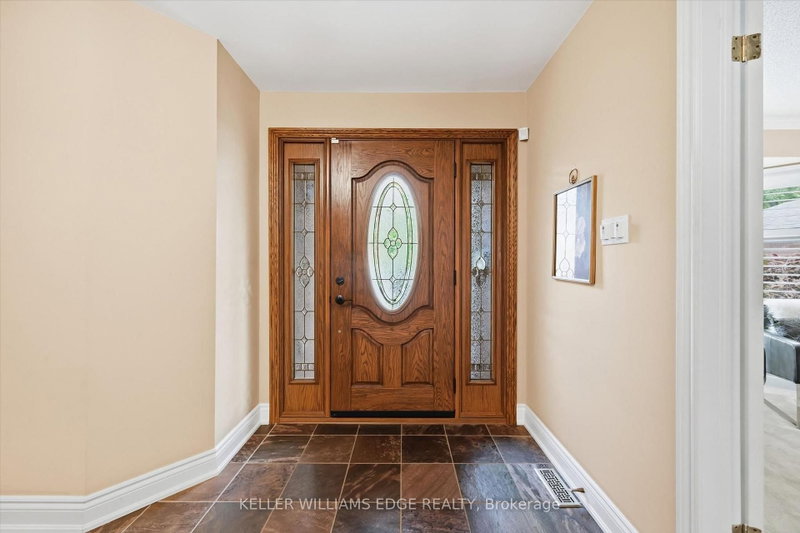1472 Livery Lane photo 5
