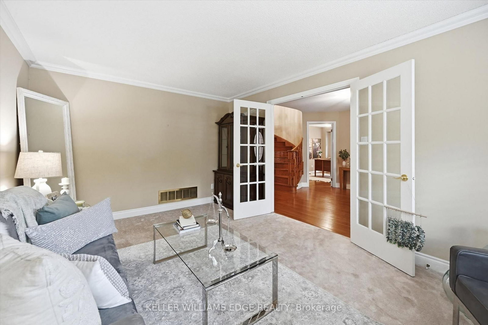 1472 Livery Lane • Oakville, ON photo 9