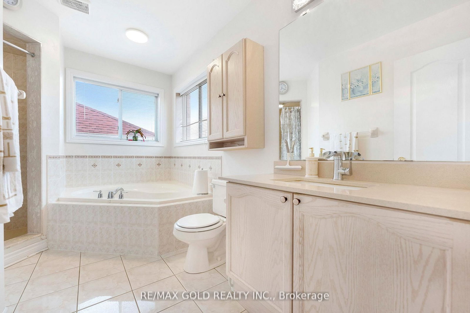 23 Pathmaster Road • Brampton, ON photo 22