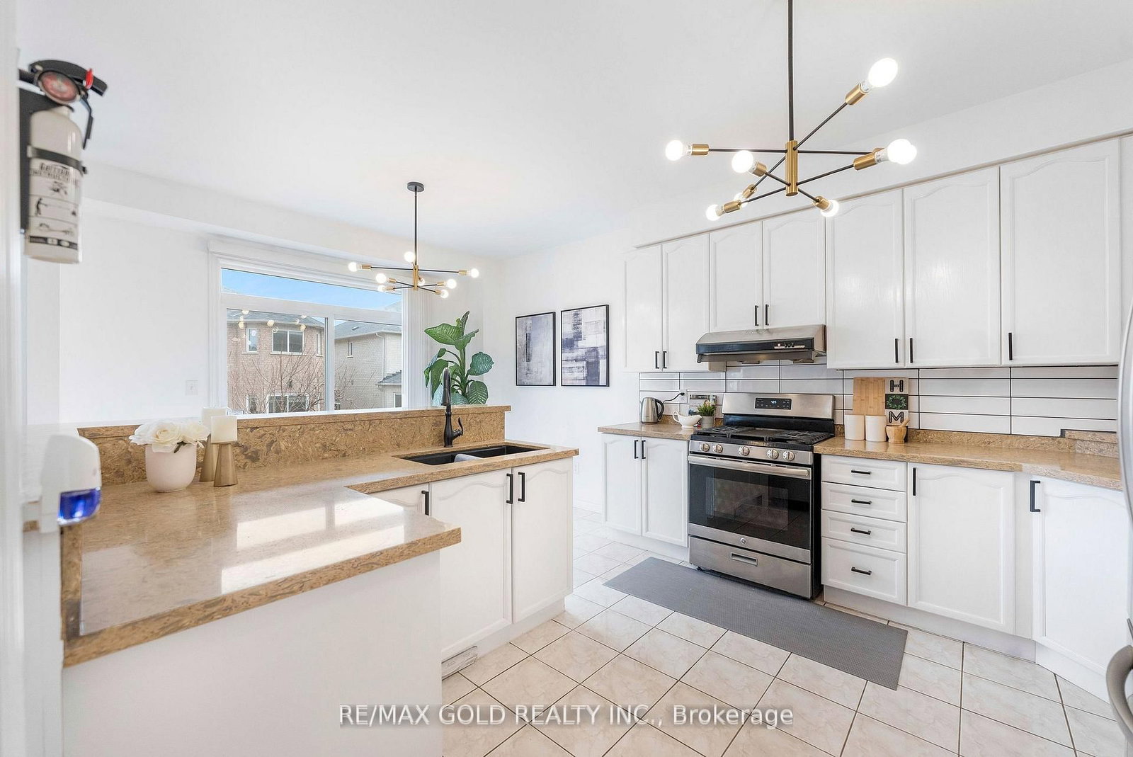 23 Pathmaster Road • Brampton, ON photo 7