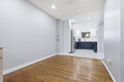 7259 Sills Mississauga,ON L4T 2K2 — Photo 10