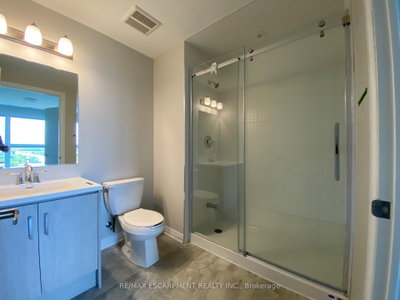 95 Dundas Oakville,ON L6M 5N4 — Photo 10