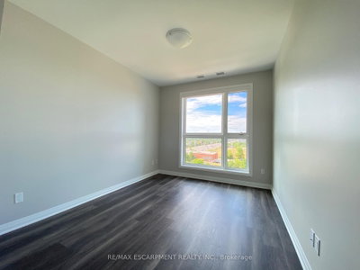 95 Dundas Oakville,ON L6M 5N4 — Photo 12