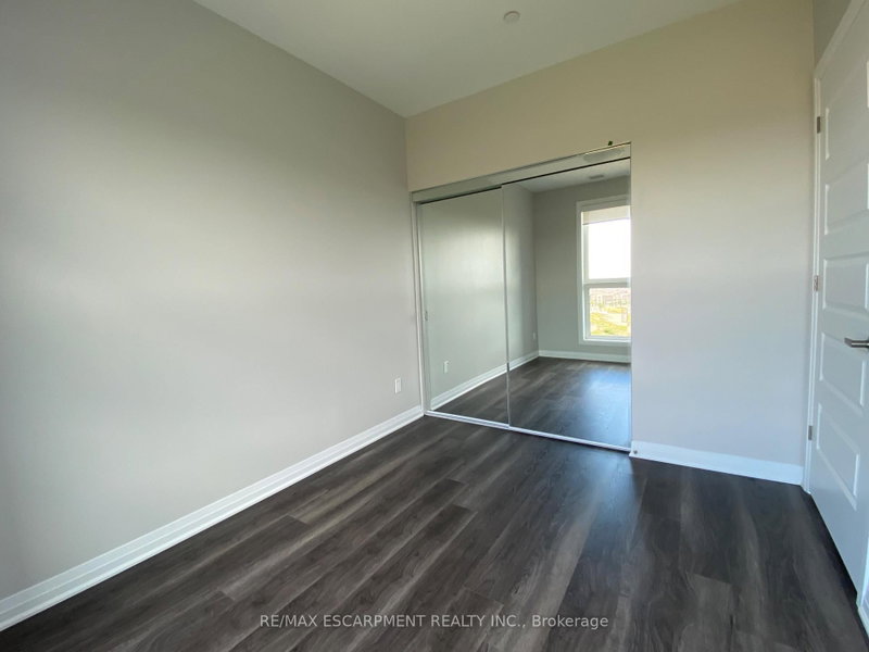 95 Dundas Oakville,ON L6M 5N4 — Photo 14