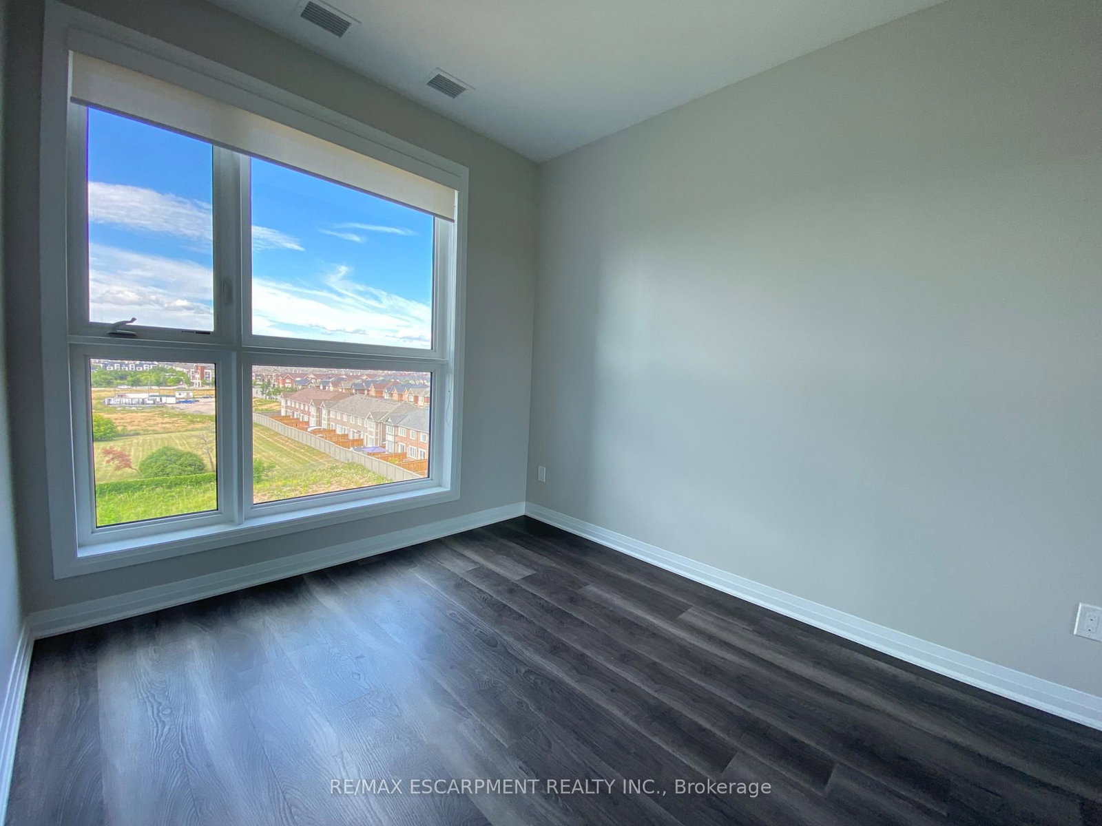 95 Dundas Oakville,ON L6M 5N4 — Photo 15