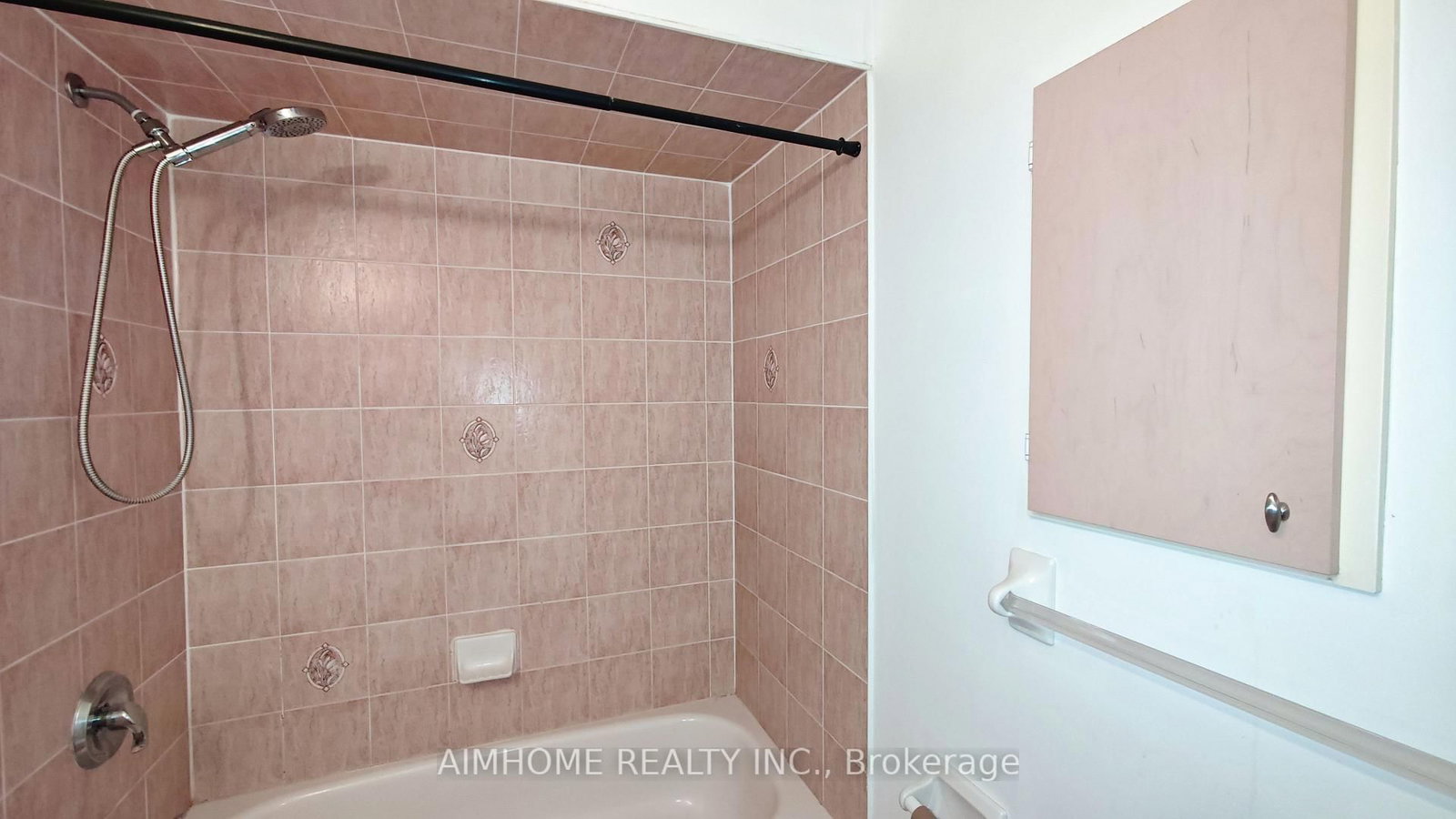 340 KITTRIDGE Road • Oakville, ON photo 15