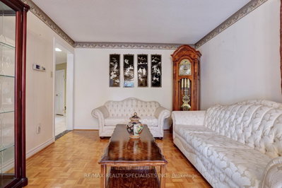 4464 Weeping Willow Drive • Mississauga, ON photo 8