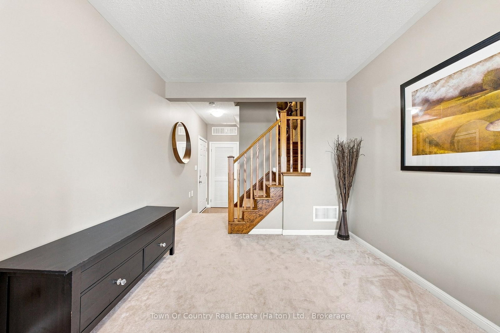 641 Speyer Circle • Milton, ON photo 6