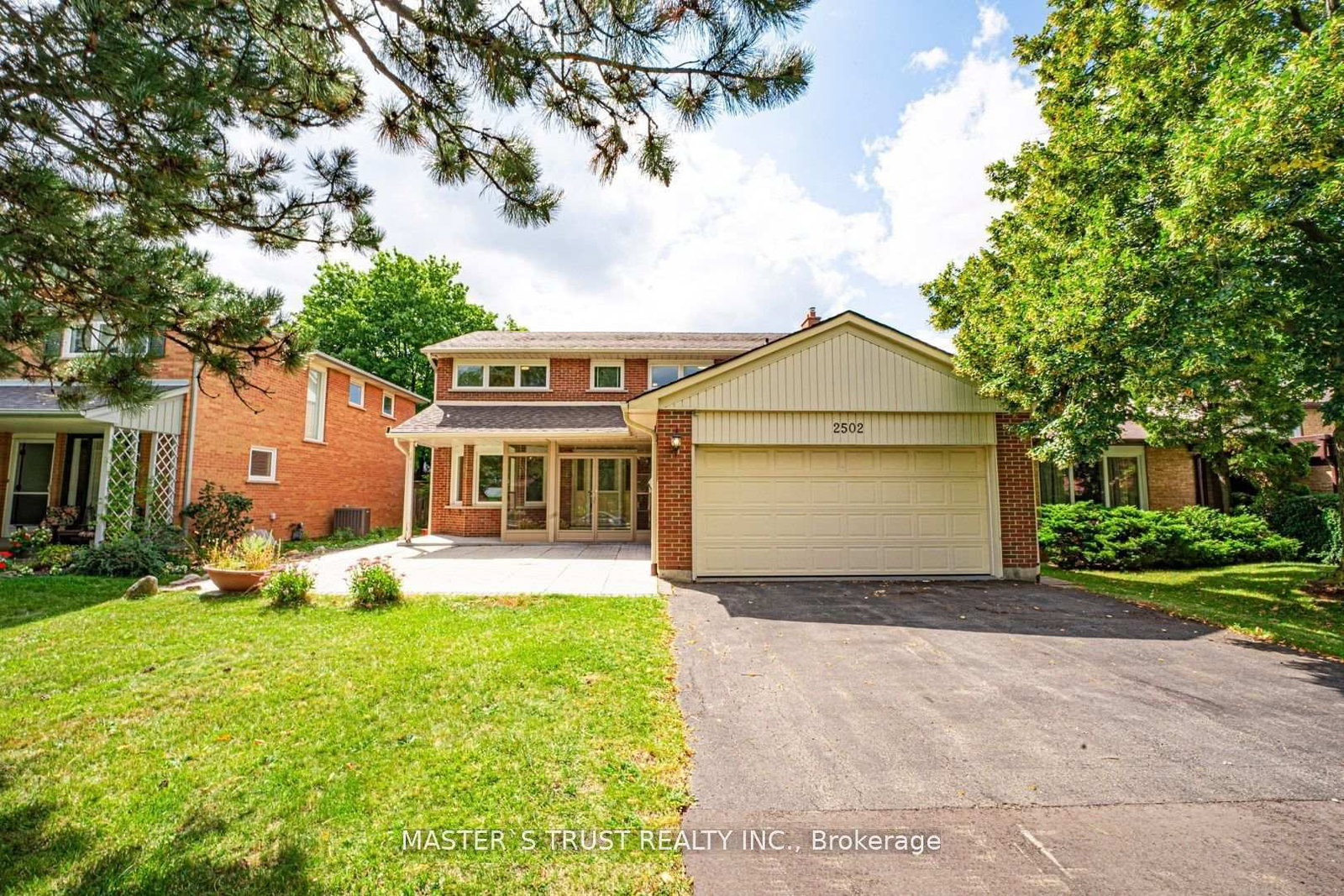 2502 Folkway Drive • Mississauga, ON photo 1