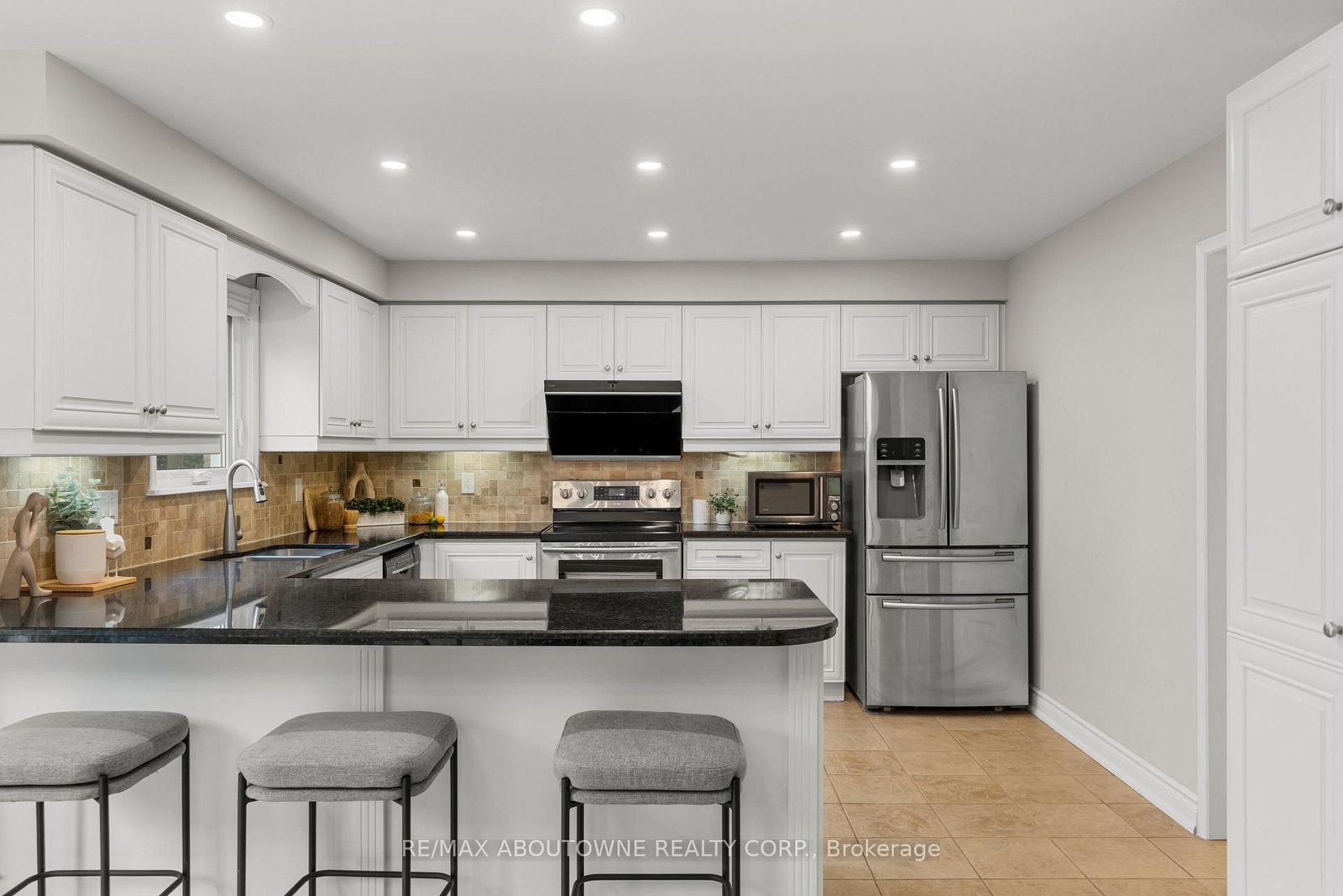 435 March Crescent • Oakville, ON photo 17