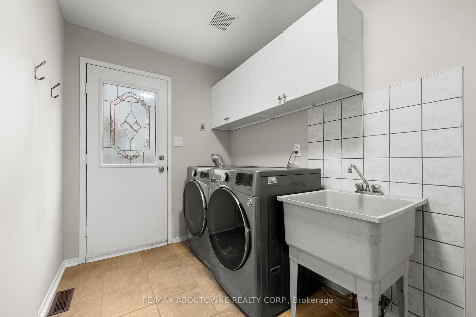 435 March Crescent • Oakville, ON photo 23